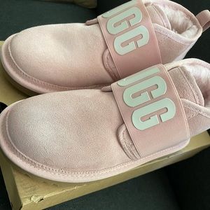 Women’s size 6 Nuemel ll Graphic boots